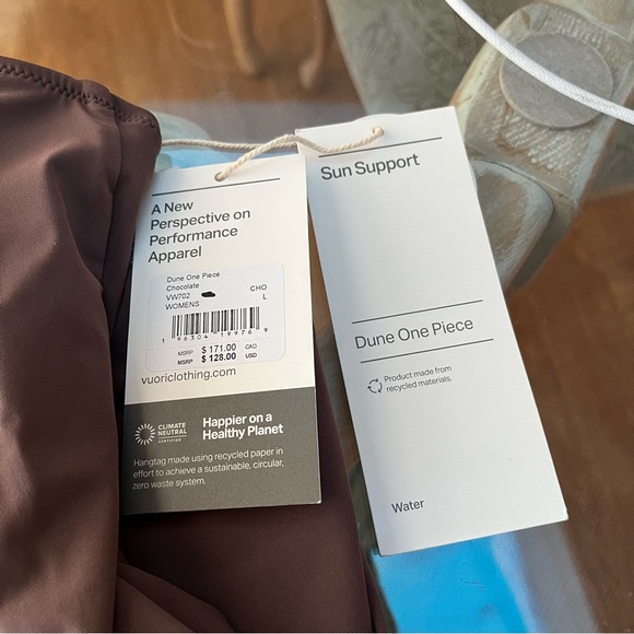 NWT Vuori Dune One Piece in Chocolate - Large - Picture 7 of 8